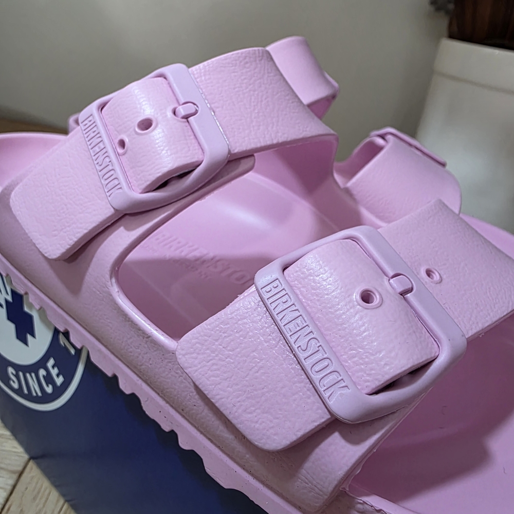 Birkenstock Kids Arizona EVA Sandals in Light Pink - Picture 8 of 8